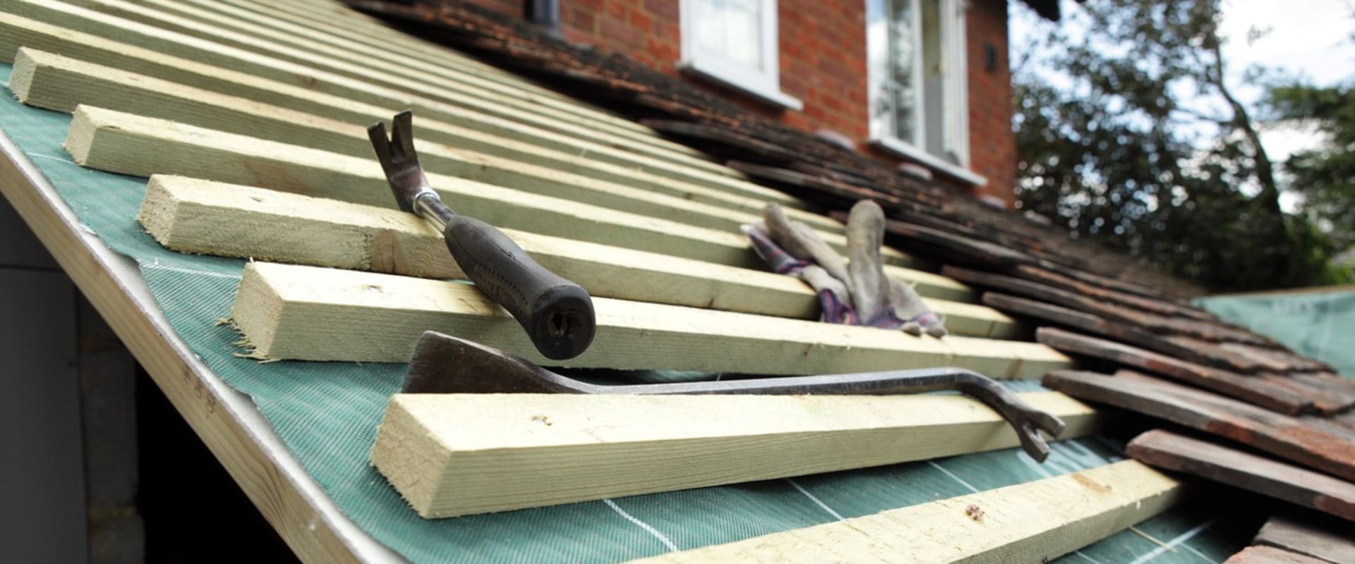 What Kind of Roofing Felt Should I Use? An Expert's Guide